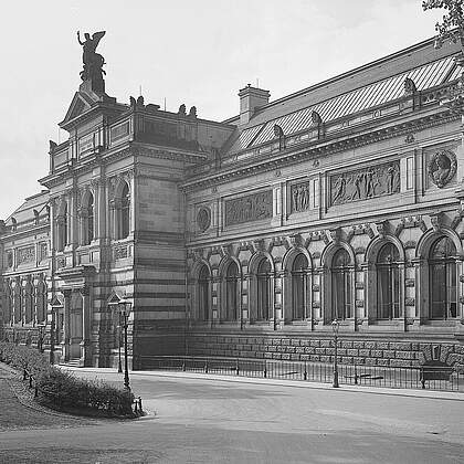 Albertinum, Eingangsseite auf der Br&uuml;hlschen Terrasse