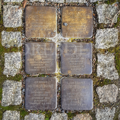 Stolperstein: Familie Steinhart
