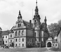 Dresden-Prohlis, Alt-Prohlis 9. Schloss (Umbau 1887/1888; C. Kirsten, O. Krey&szlig;ig, Abriss 1985). Hofansicht von S&uuml;dosten